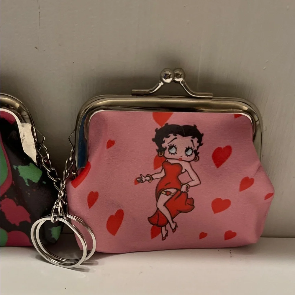 Pick (1) BB Kiss Lock Coin Purse